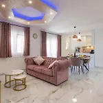 Awesome Home In Kastel Stari Nyaraló