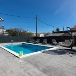Awesome Home In Kastel Stari Nyaraló *