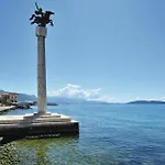 Awesome Home In Kastel Stari Kaštela
