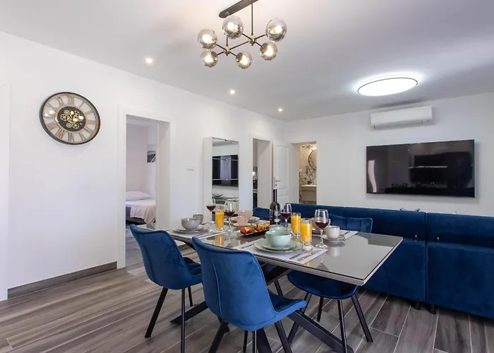 Ferienhaus Cozy In Kastel Stari *