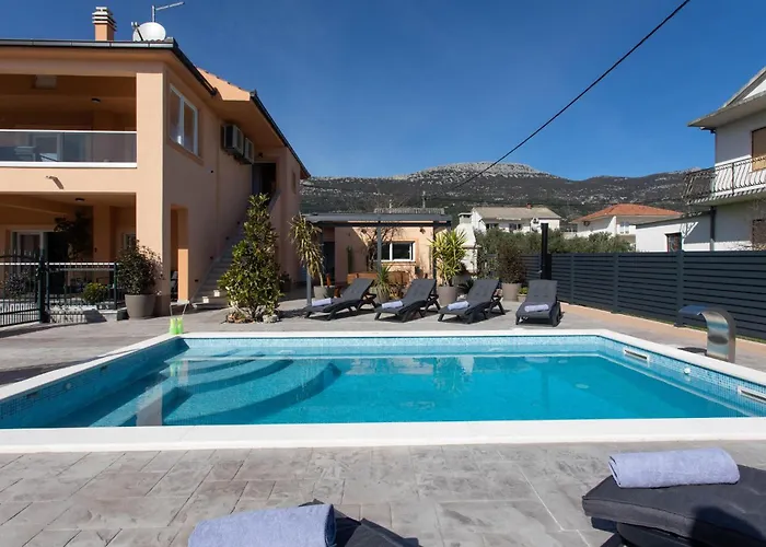 Cozy In Kastel Stari