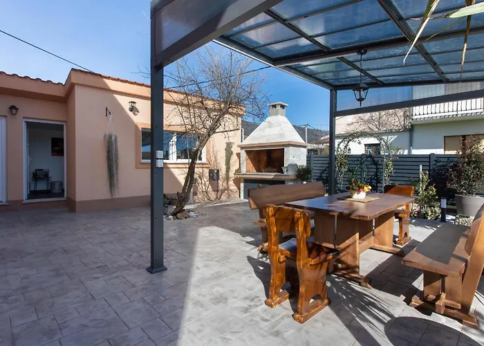 Ferienhaus Cozy In Kastel Stari Kaštela