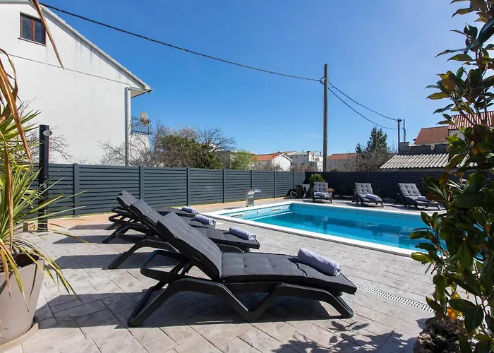 Cozy In Kastel Stari Ferienhaus Kaštela